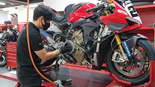 Ducati panigale v4r dry clutch and water pump replacement.