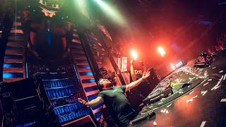 @indecentnoise @ontune plays 'Voodoo & Serano - Blood Is Pumpin' ▼ (Live at TMPL22) [4K]