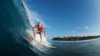 Banyak Surfing - Seriti - World Surf Adventures