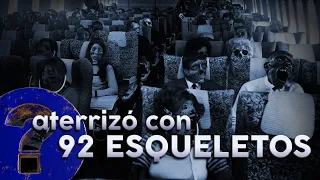 El avión que aterrizó 35 años después de partir con 92 esqueletos dentro