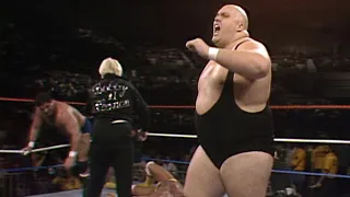 King Kong Bundy crushes Hulk Hogan: Saturday Night's Main Event, March 1, 1986