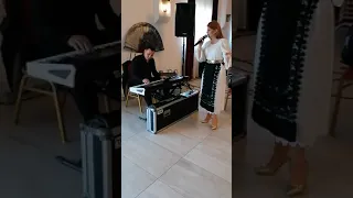 Amalia Barsoianu si Formatia Fratii de la Drăgășani 🎶🎶2021cover - Fata mea, ce minune de copil