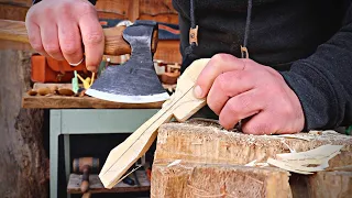 How To Carve A Spoon - Harald Lamon