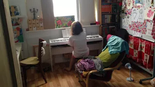 ДЕВУШКА И ПИАНИНО // Girl & piano
