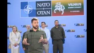 Sprendimu nusivylęs V. Zelenskis atvyko į NATO susitikimą: prioritetai yra trys