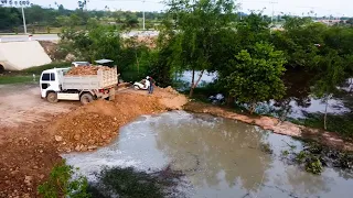 Nice Small Action!! Mini Bulldozer And 5T Dump Trucks Loading Soil Slide Into Water