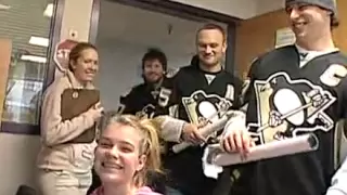 Sidney Crosby Visits the Children's Hospital of Pittsburgh