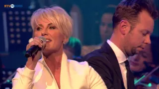 Dana Winner   Abba medley Live @ Nacht van Noord 2014   RTV Noord