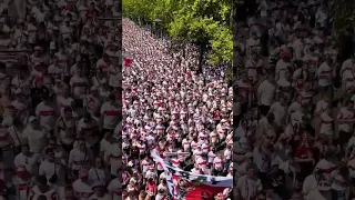 VfB-Fans ziehen zum Stadion | Bundesliga 23/24 #Fußball #Shorts