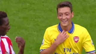 Mesut Özil vs Sunderland Debut Away 13 14 HD 720p  English Commentary