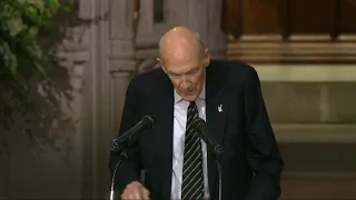 Former Wyoming Sen. Alan Simpson gives eulogy at Bush funeral