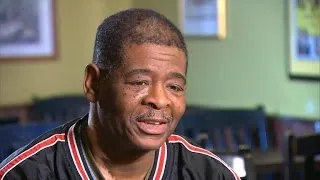 Internet rallies behind Detroit man who walks to work