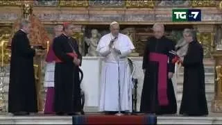 Papa Francesco e la fuga dal protocollo con le suore di clausura