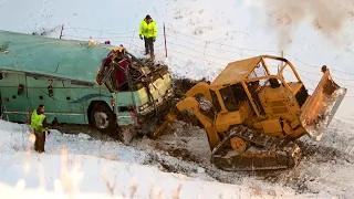 Dangerous Idiots Fastest Truck Heavy Equipment Fails Working, Extreme Truck Machines Fails Driving