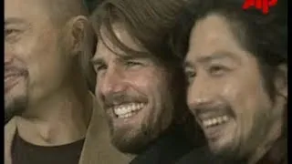 Cruise and the Japanese Cast Promote The Last Samurai in 2002