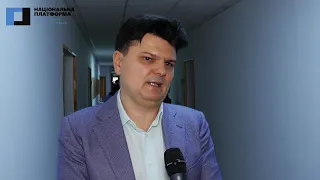 Як питання «особливого статусу» може обговорюватися із суспільством?