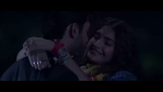 Khubsoorat movie first kiss