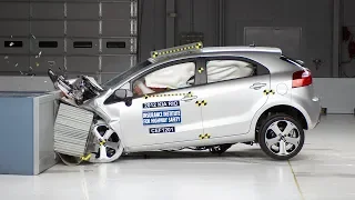 2012 Kia Rio moderate overlap IIHS crash test