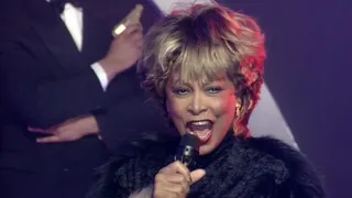 Tina Turner - Goldeneye - Top Of The Pops - 1995