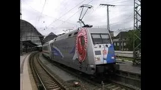 Vierachsige Schnellzuglokomotive (Baureihe 101 mit Bundespolizei-Werbung)
