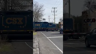 CSAO MO-25 Leaving Woodbourne Yard Heading Up The Fairless Branch To Morrisville.