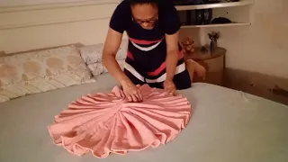 decoração de cama com toalha