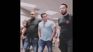 greand entry for bhaijjan                       #salmankhan #being human 💪