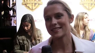 Teresa Palmer Talks 'Lights Out' and Working with Mel Gibson on 'Hacksaw Ridge'