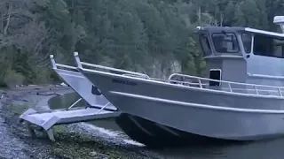 This high-speed landing craft boat can crawl out of water.Credit: Hard Drive Marine