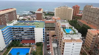 Teneryfa. Tenerife. Puerto de la Cruz. Widok z dachu. Roof view. Be Live Adult Hotel.