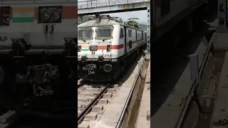 🚉  wap 7 dangerous honking❤at udhampur 🚦railways!! viral#shorts🇨🇮✌#4k#indian railways 🚂🚞🚞