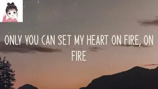 Ellie Goulding - Love me like you do (karaoke version track )