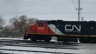 CN L554 EMD GP38-2 4732 & GP9RM 4131 Heading Westbound to Aldershot Yard with Two loads of Autoracks