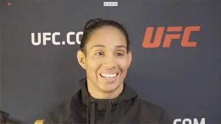 UFC Vegas 17: Taila Santos on Opponent Switch, Gillian Robertson's Records