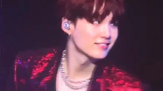 Min Yoongi - Trivia 轉 : Seesaw (Love Yourself World Tour) (STAGE MIX)