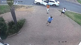 SOUTH AFRICA | Armed hold up/ Robbery  goes wrong for thief ...