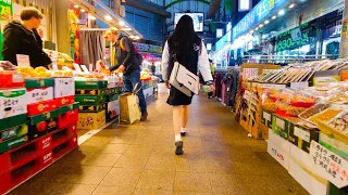 A famous traditional market in Gangbuk, Seoul  /  Alleys in Suyu Market