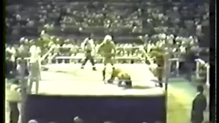 WWC: Ric Flair & Dory Funk Jr. vs. Carlos Colón & Abdullah The Butcher (HL - 1985)