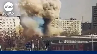 Russian missile strikes residential building in Ukraine