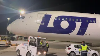 LOT Polish Airlines Embraer 195 and Boeing 787-9 (ECONOMY) | Transit flight | Warsaw-Paris-Astana