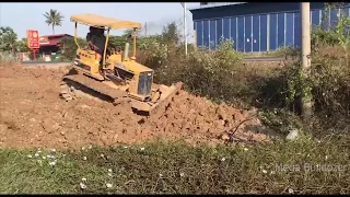 Best Action Komatsu D20p Dozer Pushing Dirt , Grass & Super Dump Truck at work