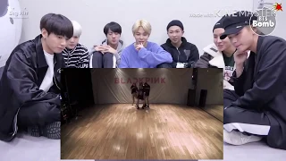 Bts react BOOMBAYAH DANCE PRACTICE