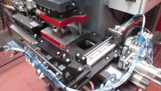 Hydraulický lis C s podávací a vyjímací jednotkou/ hydraulic press C-frame with load and unload unit