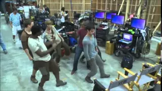 The Maze Runner dance "Talk dirty". Dylan O'Brien