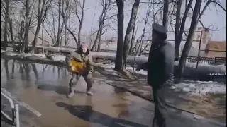 Мусора с большим еб*льником начальник 😂