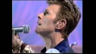 David Bowie & Gail Ann Dorsey - Under Pressure (Subtítulos español)