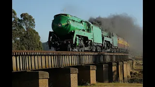 Australian steam locomotives 3801 & 3830 - Moss vale tour via Unanderra & Robertson - August 2005