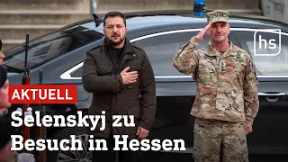 Hohe Sicherheitsvorkehrungen: Selenskyj besucht US-Army in Wiesbaden | hessenschau