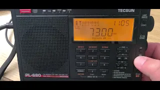 Tuning 8000 to 7000 kHz Shortwave on Tecsun PL-680 receiver with MLA 30 loop antenna