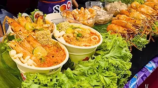 SO MUCH FOOD! Premium Street Food at Iconsiam in Bangkok | Thai Street Food